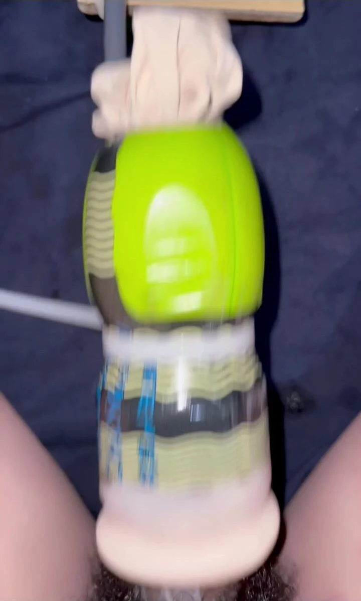du-bang-robot-tu-dong-boi-tron-bang-nuoc-rua-chen-suong-te-dai
