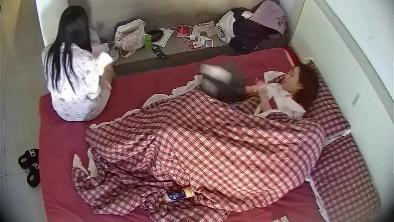 mo-lon-chuan-bi-du-nguoi-yeu-2k10-thi-con-em-gai-ho-vao-pha-dam